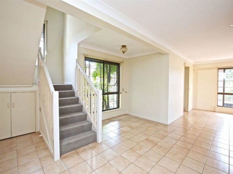 326 Bayview Street, HOLLYWELL QLD 4216, Hollywell - Thumbnail 4