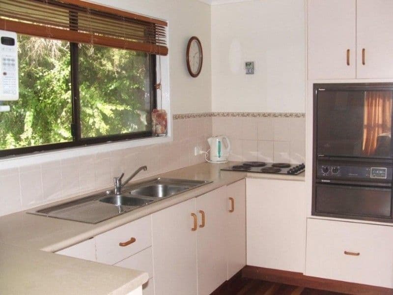 88 Wilkinson Crescent, CURRUMBIN WATERS QLD 4223, Currumbin Waters - Thumbnail 6