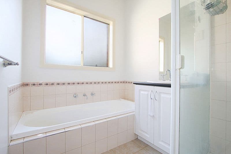 34 Heath Avenue, OAKLEIGH VIC 3166, Oakleigh - Thumbnail 5