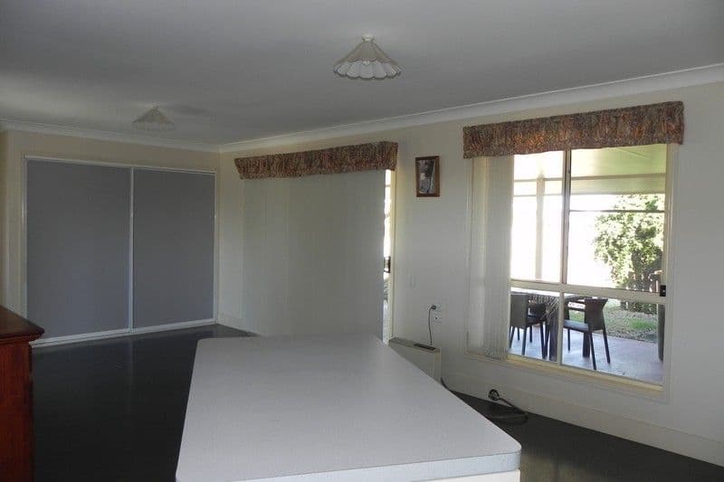 30 Campbell, PITTSWORTH QLD 4356, Pittsworth - Thumbnail 6