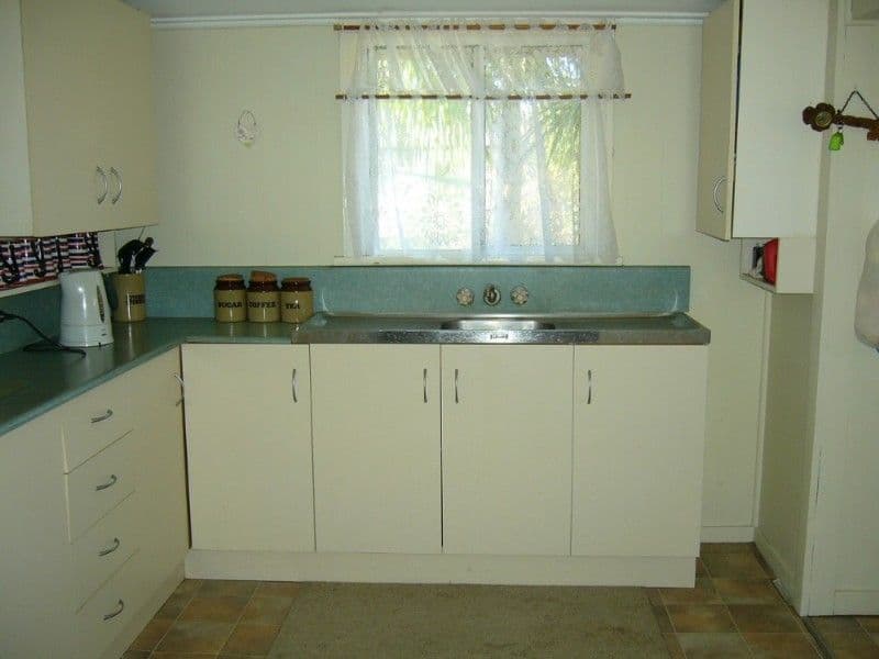 274 Ford Street, BERSERKER QLD 4701, Berserker - Thumbnail 6