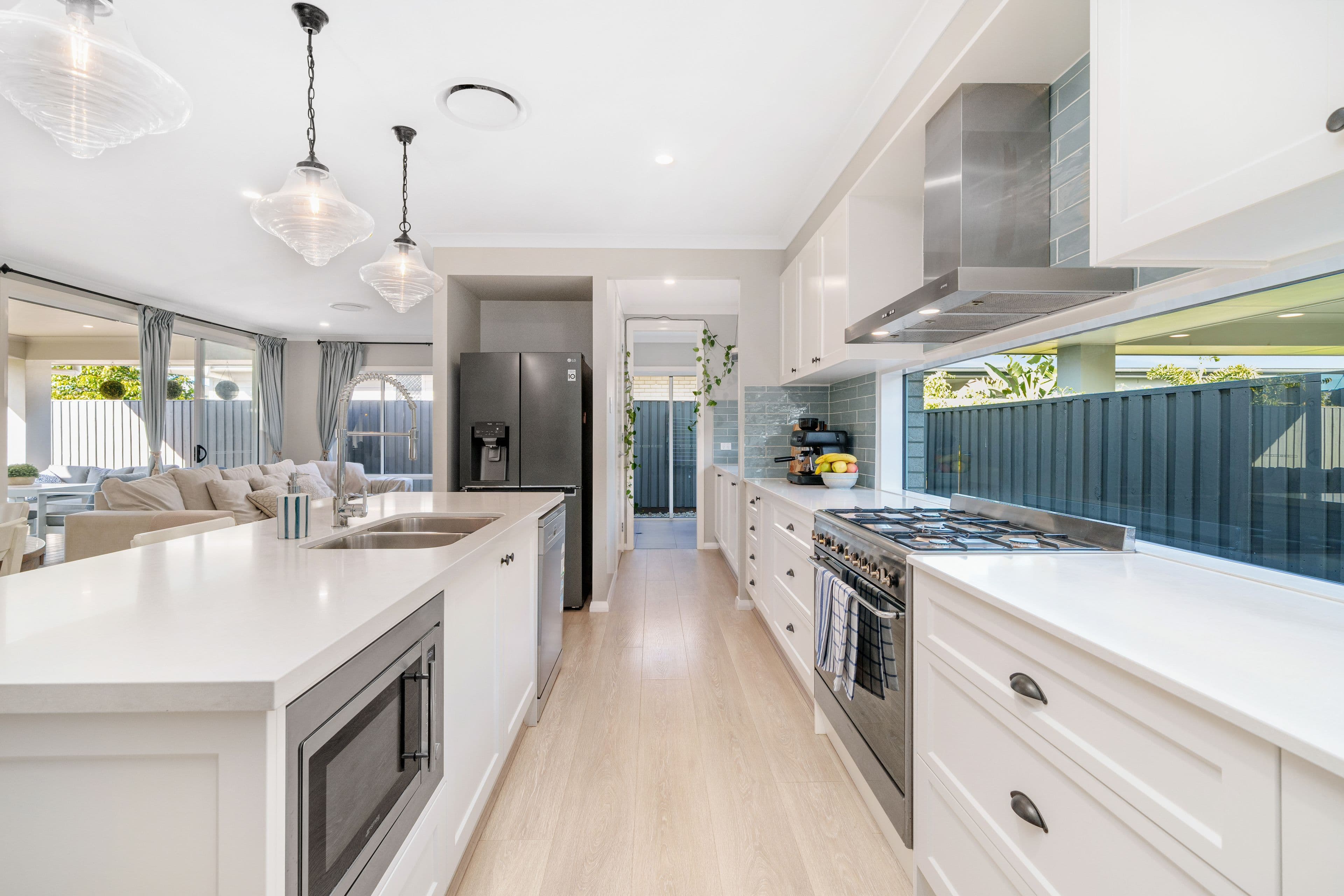87 Lakeview Promenade, Newport QLD 4020, Newport - Thumbnail 5