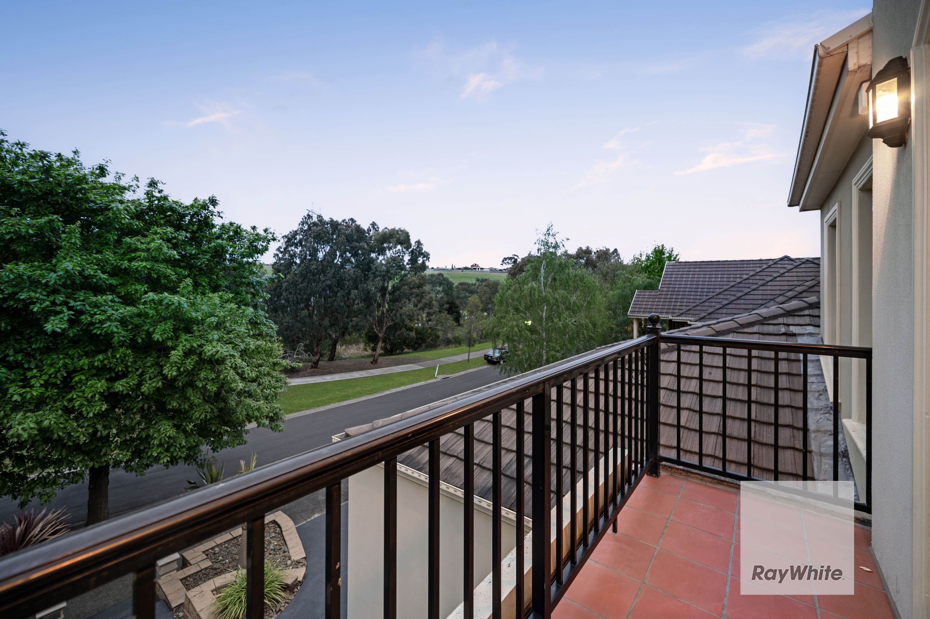 21 Glenmore Place, Greenvale VIC 3059, Greenvale - Thumbnail 3