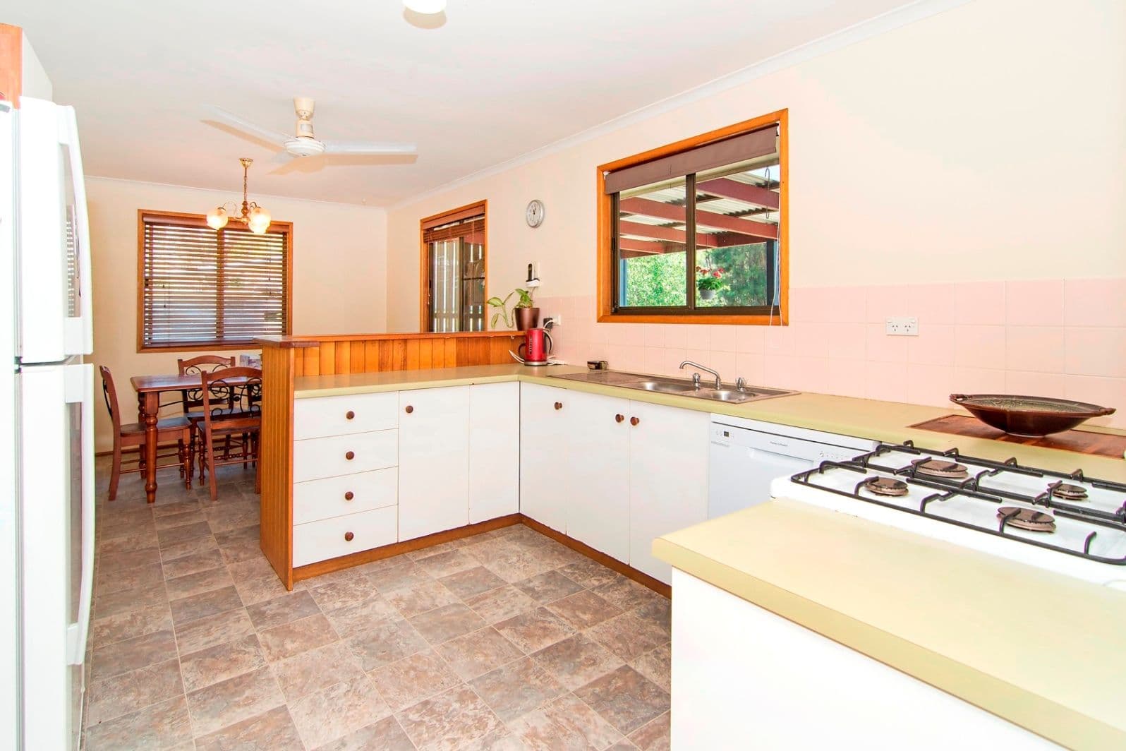 6 Hillview Crescent, GOWRIE JUNCTION QLD 4352, Gowrie Junction - Thumbnail 4