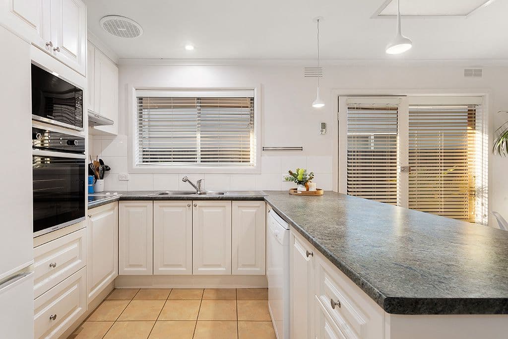 18 Robert Street, Spotswood VIC 3015, Spotswood - Thumbnail 7