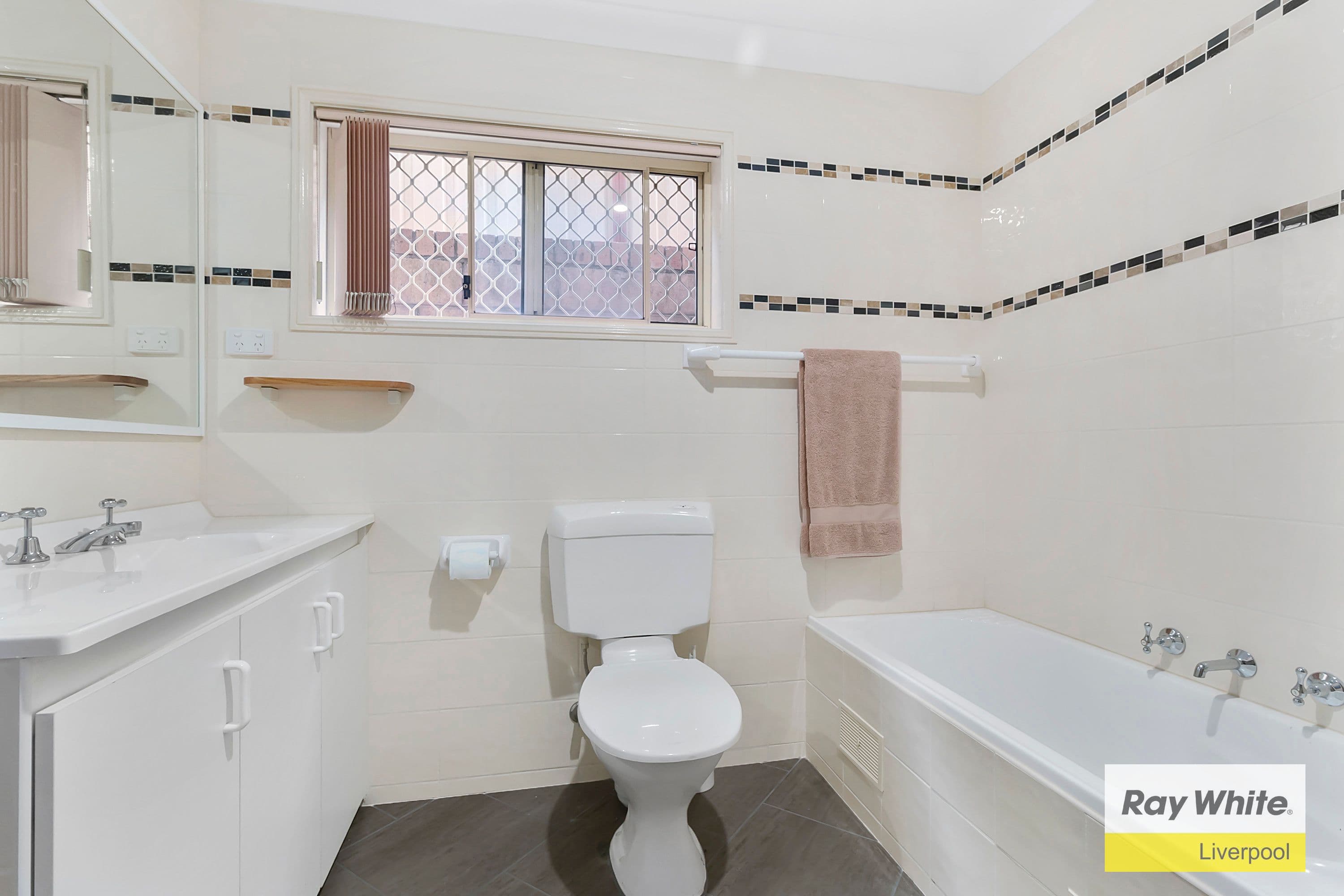 2 Sidney Place, Casula - Thumbnail 6