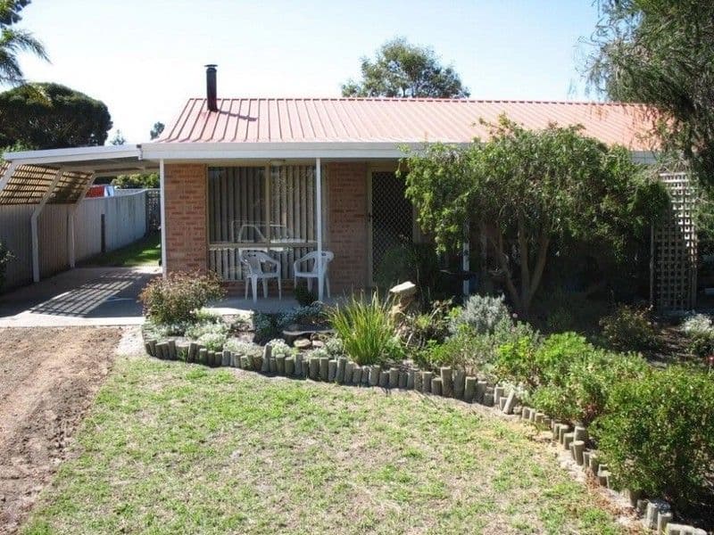 4 Scott Road, Mannering Park - Image 1