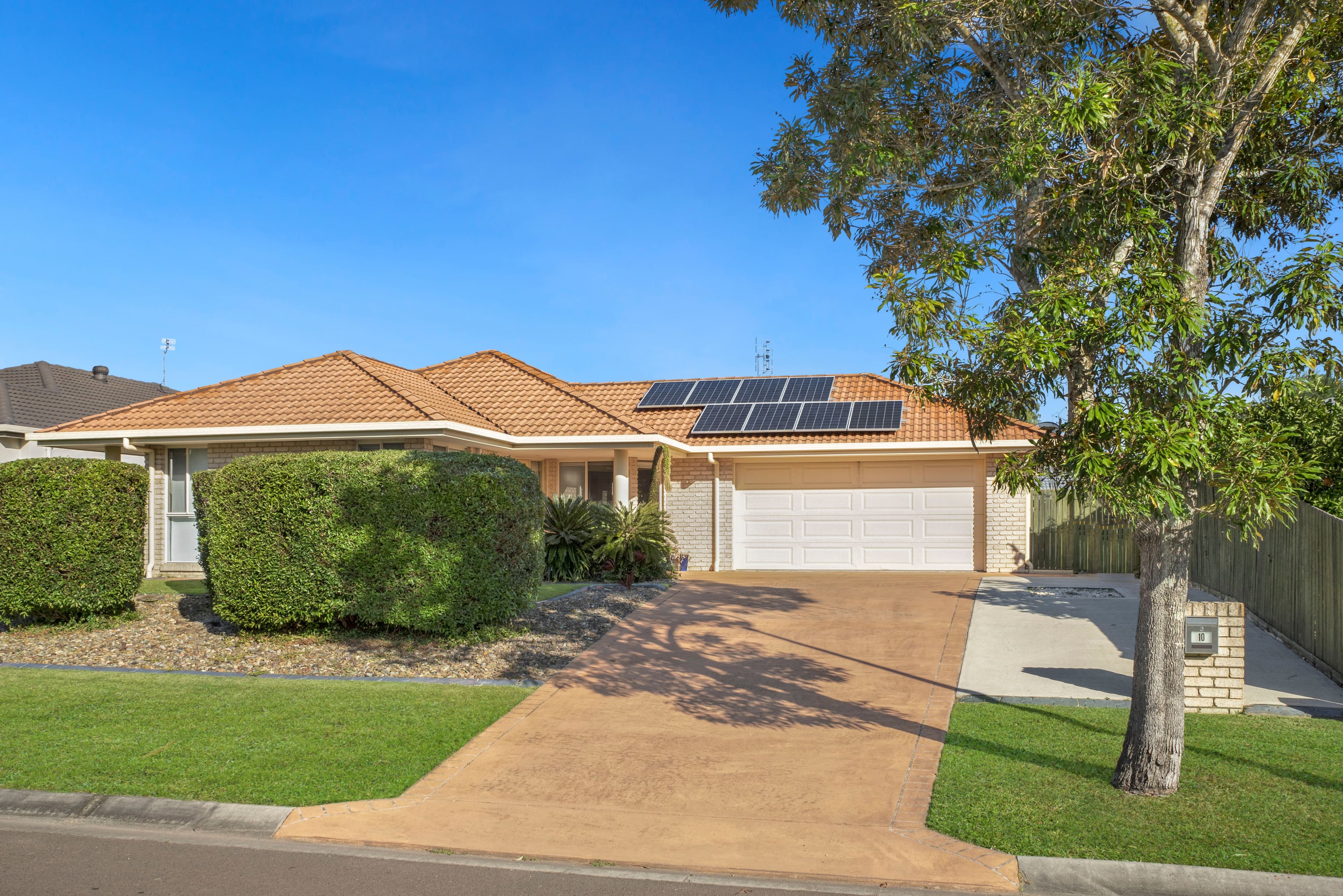 10 Lang Street, Pelican Waters QLD 4551, Pelican Waters - Image 1