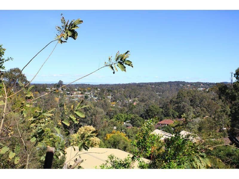 58 Bielby Road, CHAPEL HILL QLD 4069, Chapel Hill - Thumbnail 4