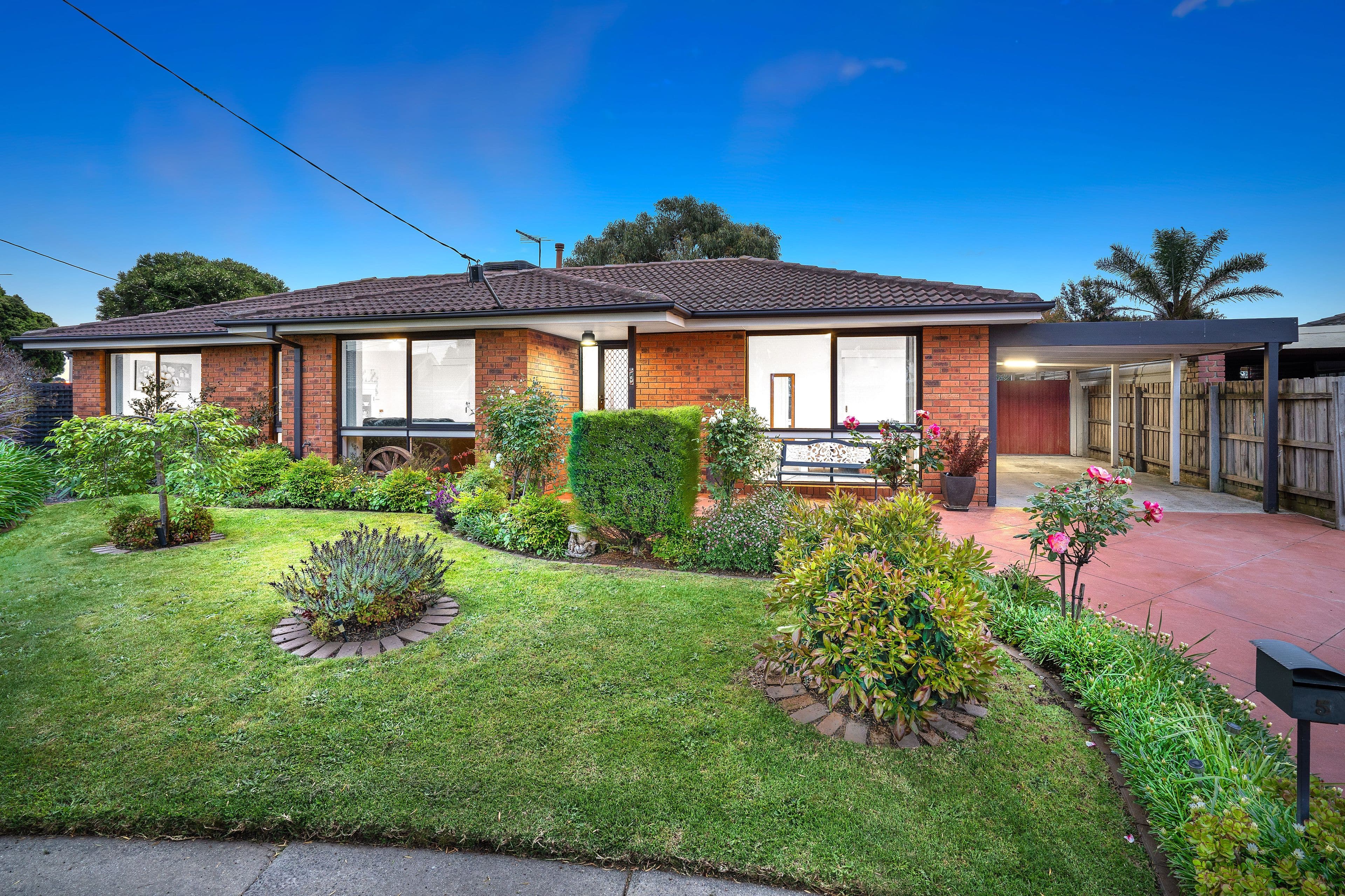 5 Dean Court, Epping VIC 3076, Epping - Image 1