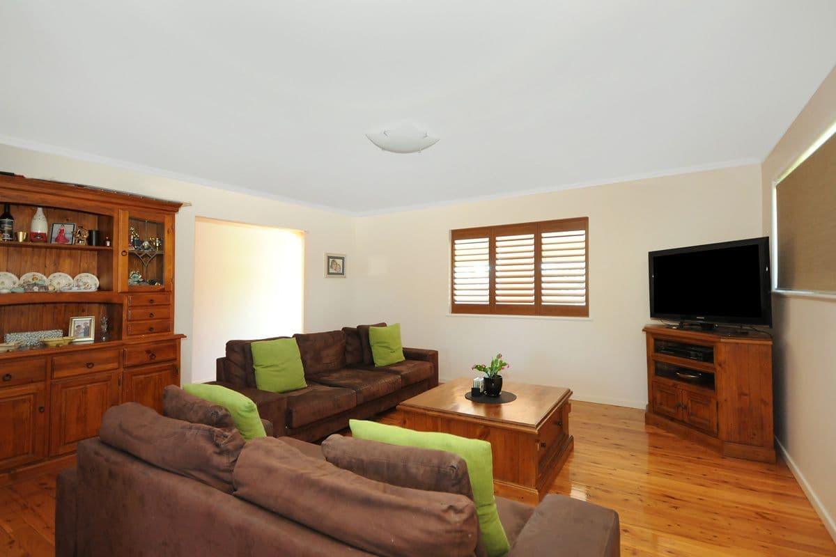 196 Alderley Street, CENTENARY HEIGHTS QLD 4350, Centenary Heights - Thumbnail 3