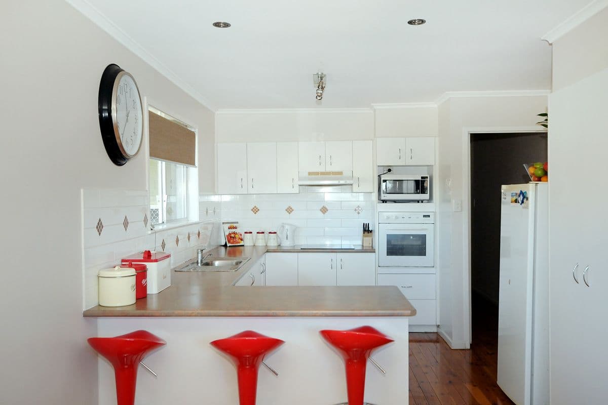 196 Alderley Street, CENTENARY HEIGHTS QLD 4350, Centenary Heights - Thumbnail 5