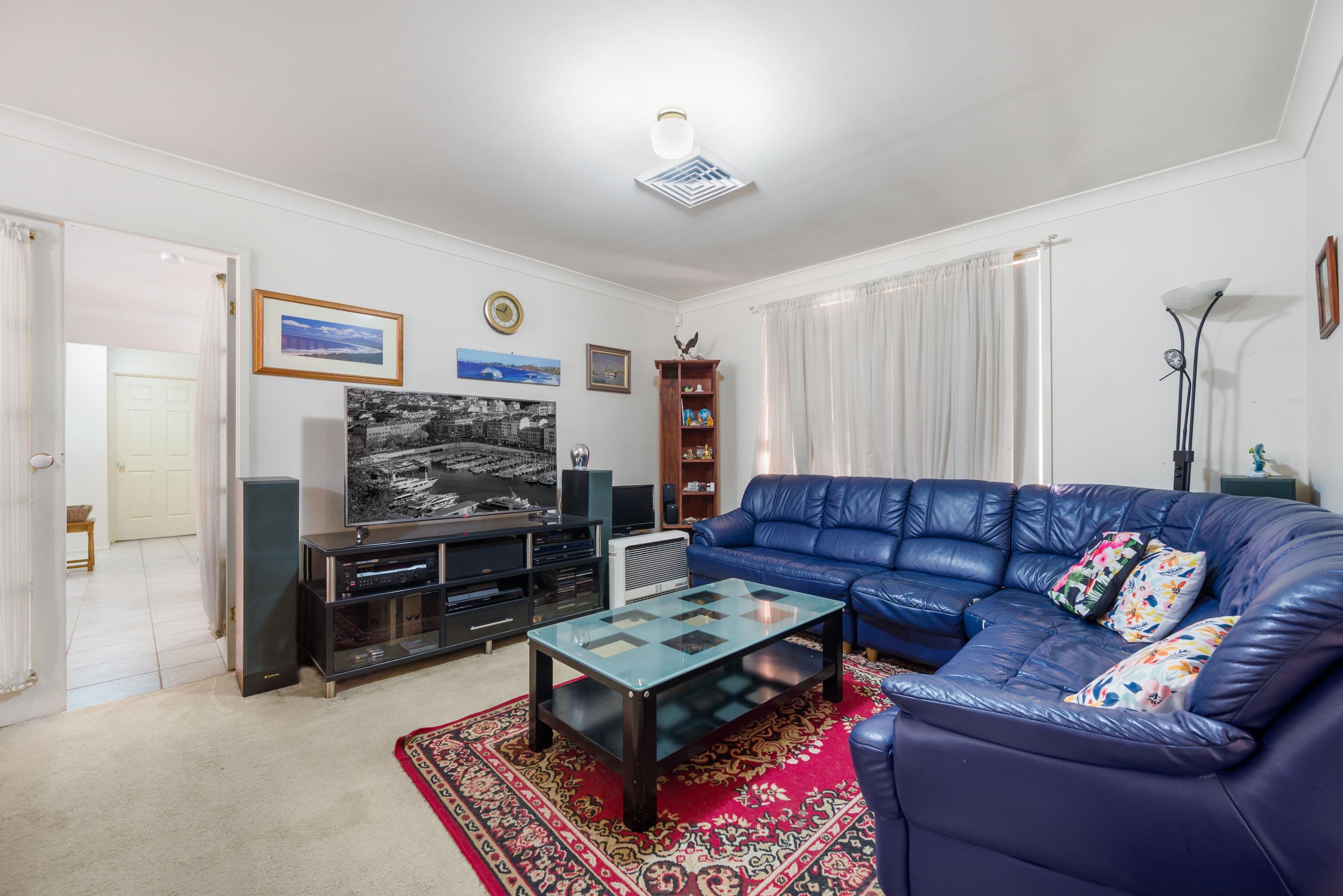 12 Freeman Circuit, Ingleburn NSW 2565, Ingleburn - Thumbnail 3
