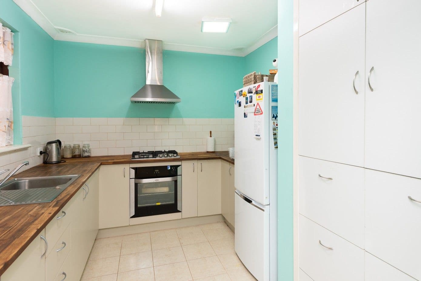 16 Mellows Place, Rangeway WA 6530, Rangeway - Thumbnail 5