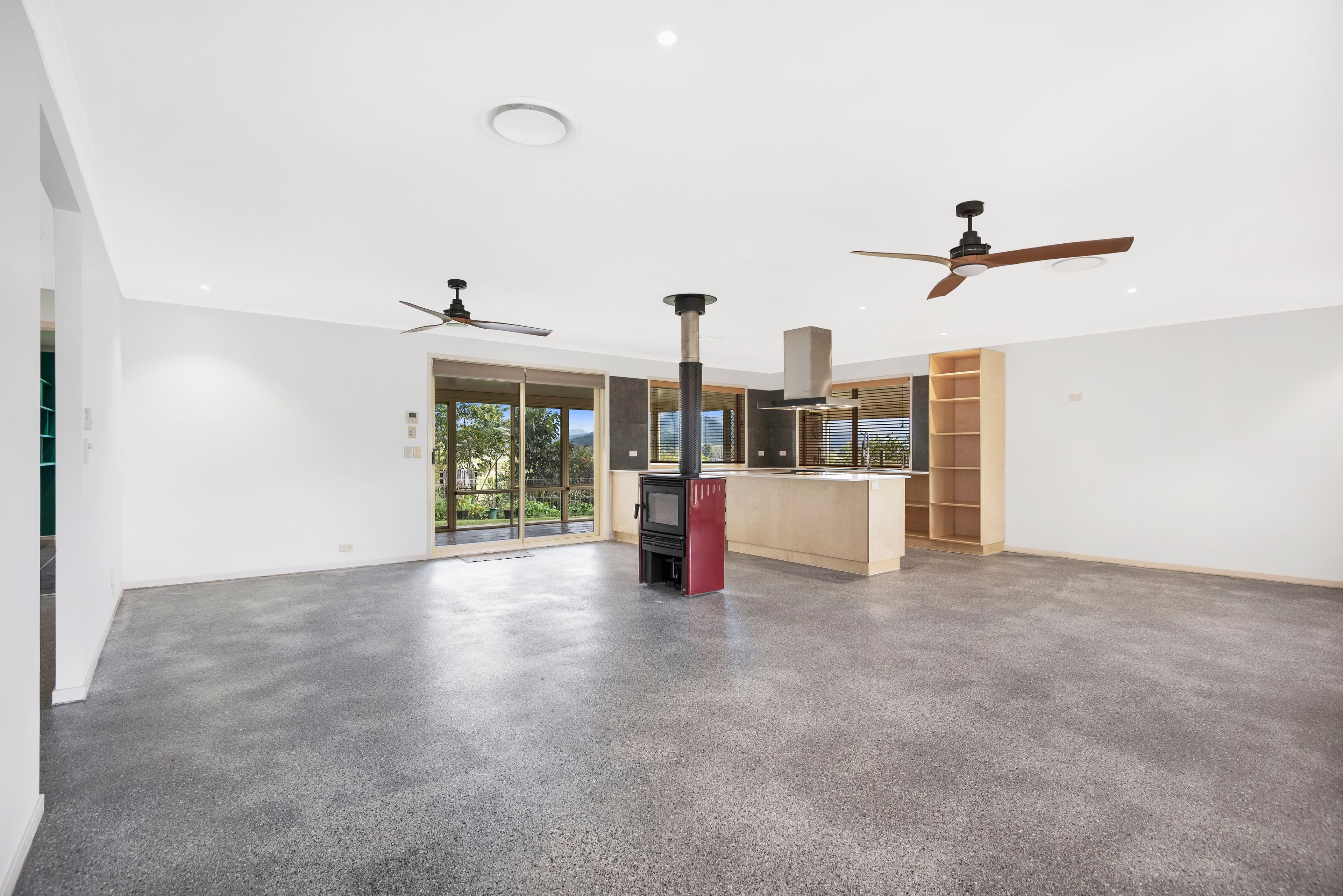 8 TULIPWOOD Court, Murwillumbah NSW 2484, Murwillumbah - Thumbnail 4