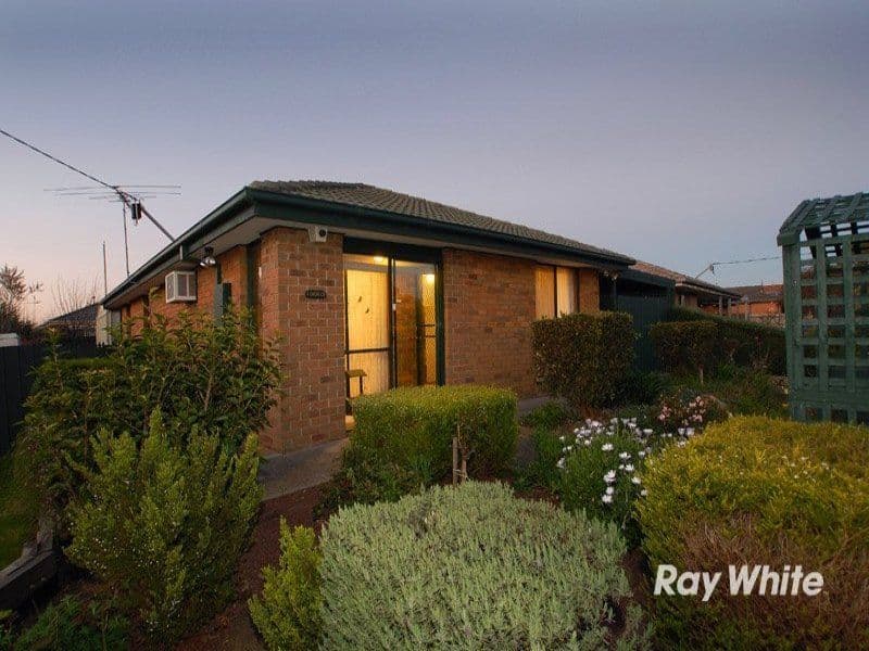 1 Dior Court, CRANBOURNE VIC 3977, Cranbourne West - Thumbnail 2
