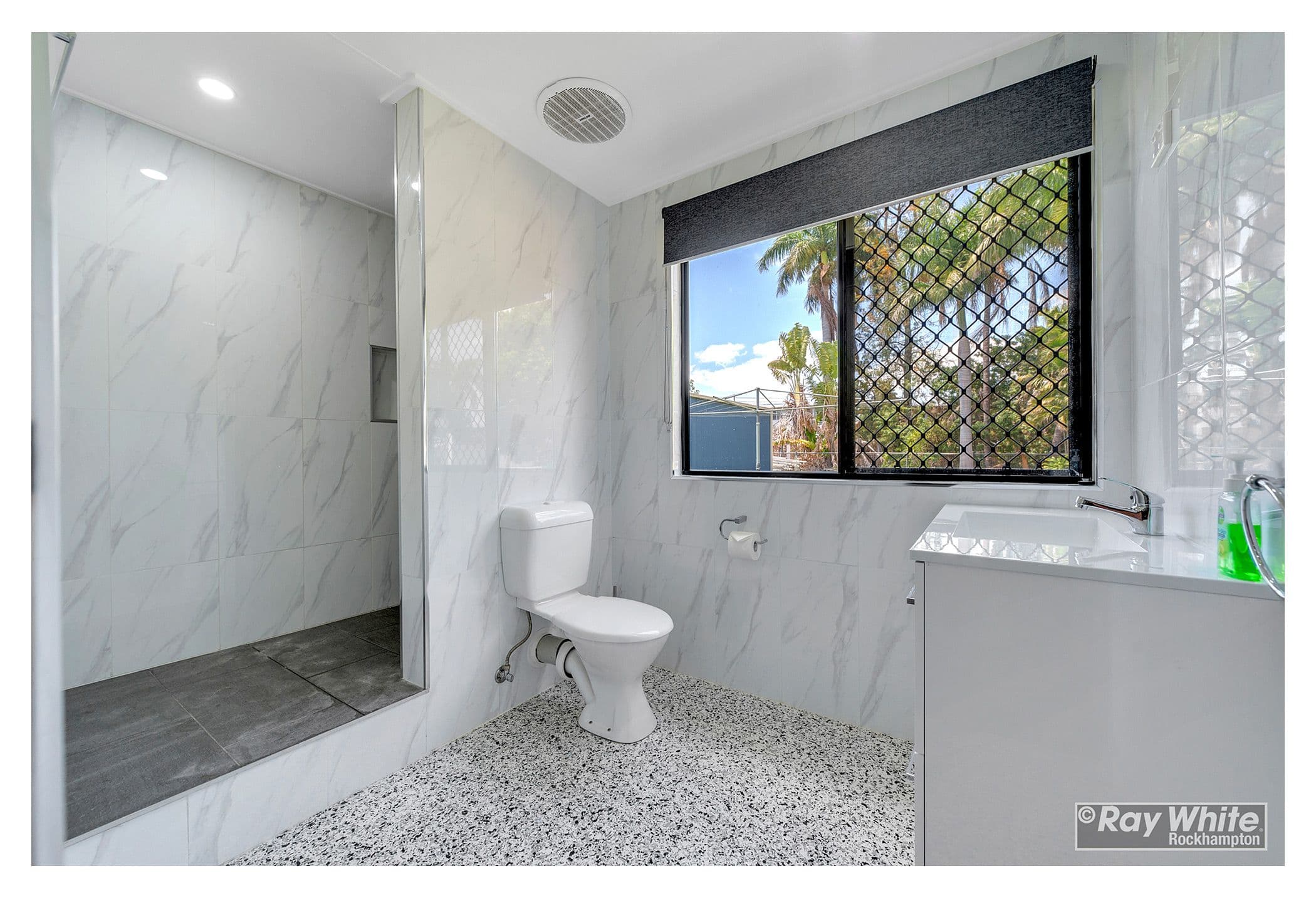 11 Harwood Street, Park Avenue QLD 4701, Park Avenue - Thumbnail 4