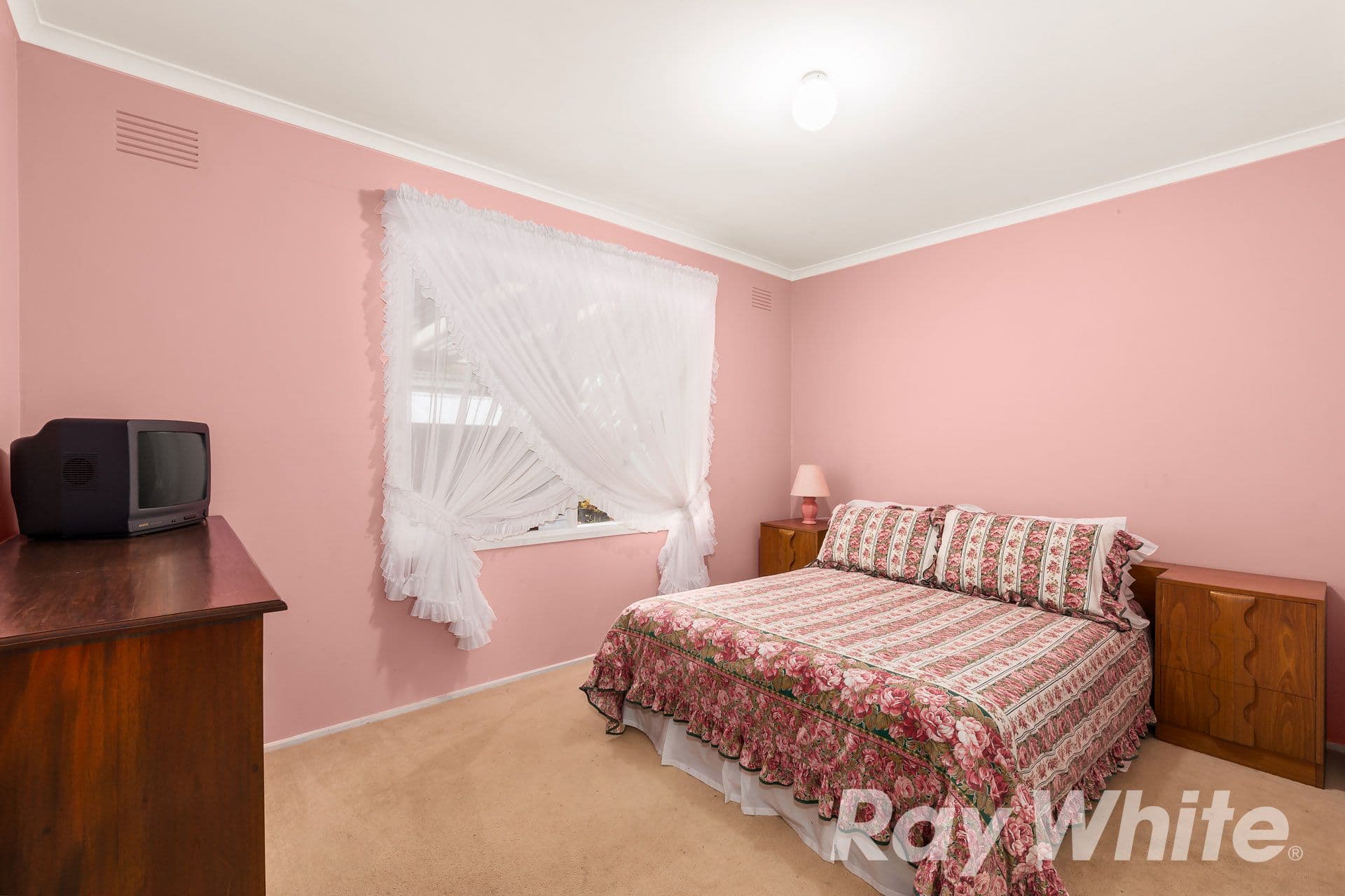 11 Madigan Crescent, Mill Park VIC 3082, Mill Park - Thumbnail 6
