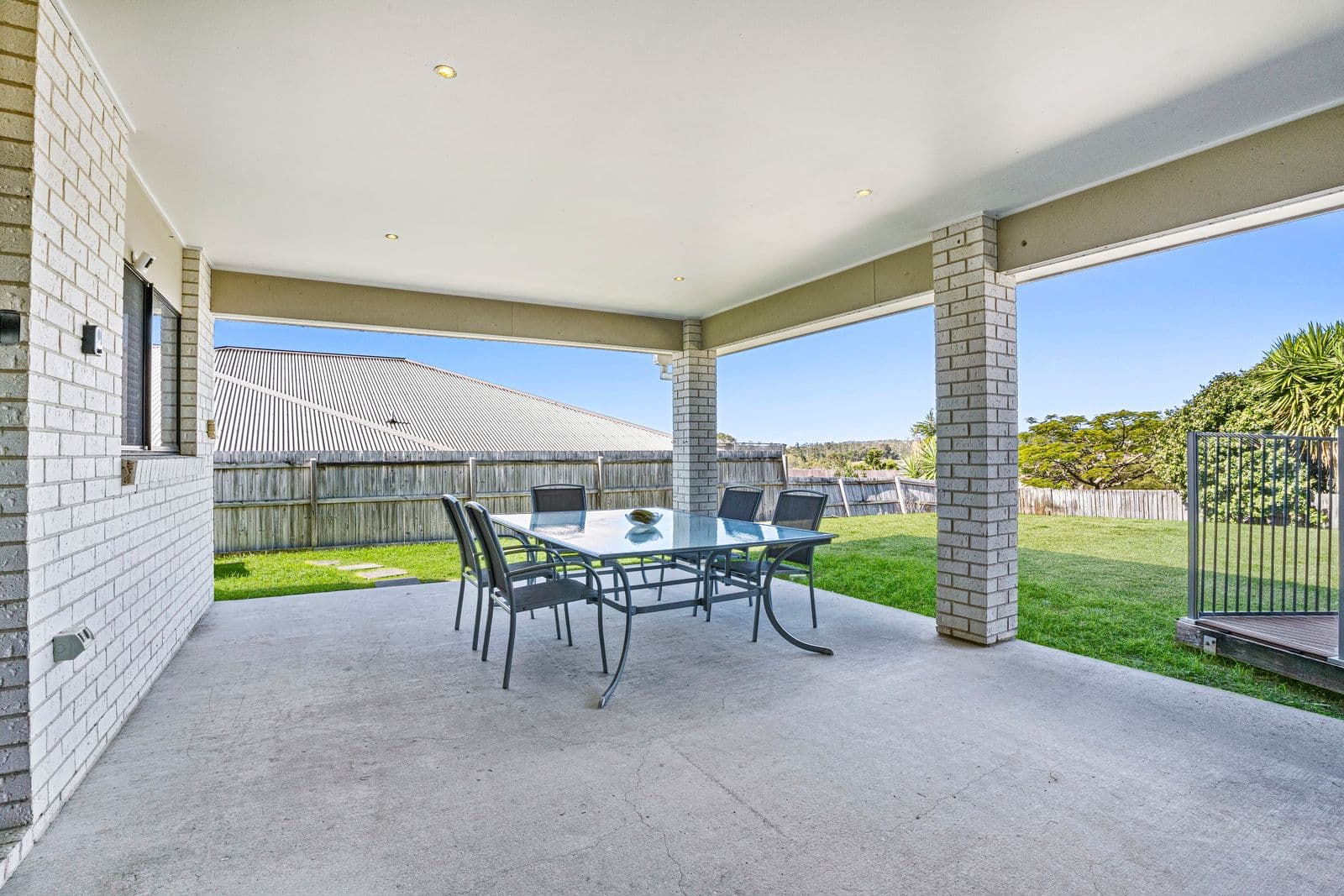 15 Flame Trees Crescent, Maudsland QLD 4210, Maudsland - Thumbnail 8