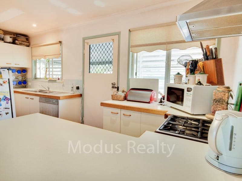 9 Shane Street, Shailer Park - Thumbnail 4