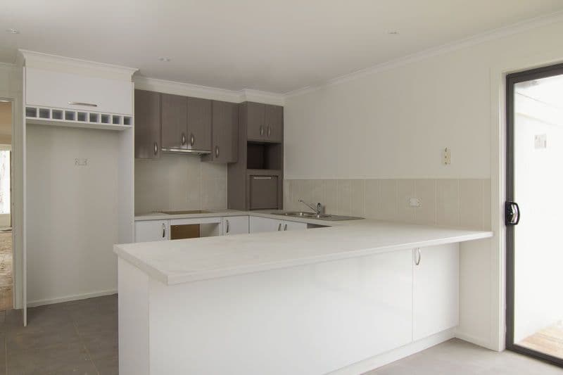 6  Conway Court, SOMERVILLE VIC 3912, Somerville - Thumbnail 3