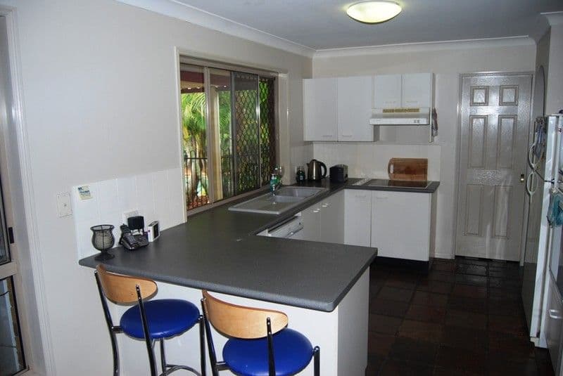 22 Conferta Place, FOREST LAKE QLD 4078, Forest Lake - Thumbnail 3