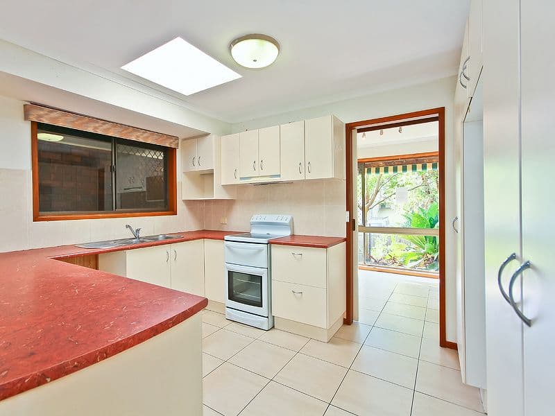 15 Hamersley Circuit, ALEXANDRA HILLS QLD 4161, Alexandra Hills - Thumbnail 2