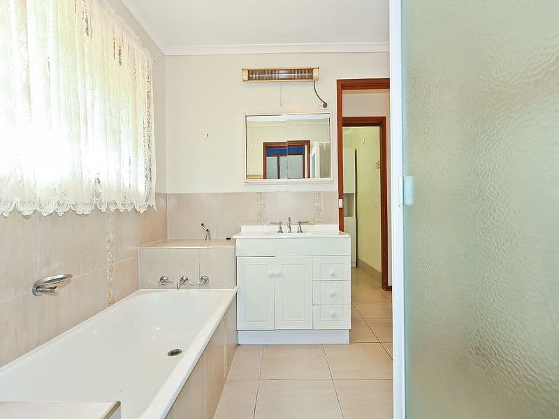 15 Hamersley Circuit, ALEXANDRA HILLS QLD 4161, Alexandra Hills - Thumbnail 8
