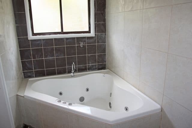 72 Aberdeen Road, ST ANDREWS NSW 2566, St Andrews - Thumbnail 3