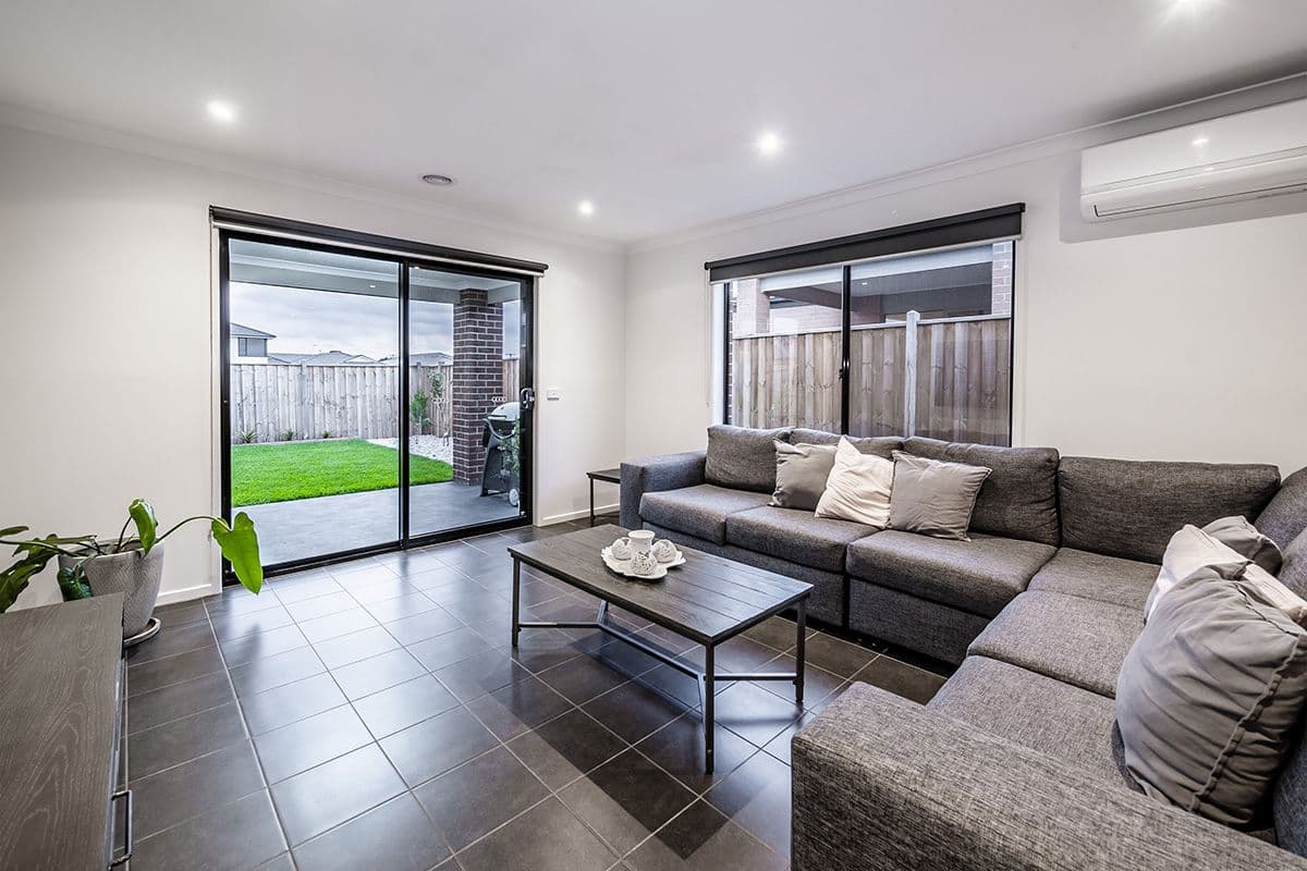 51 Mossey Crescent, Cranbourne East VIC 3977, Cranbourne East - Thumbnail 5