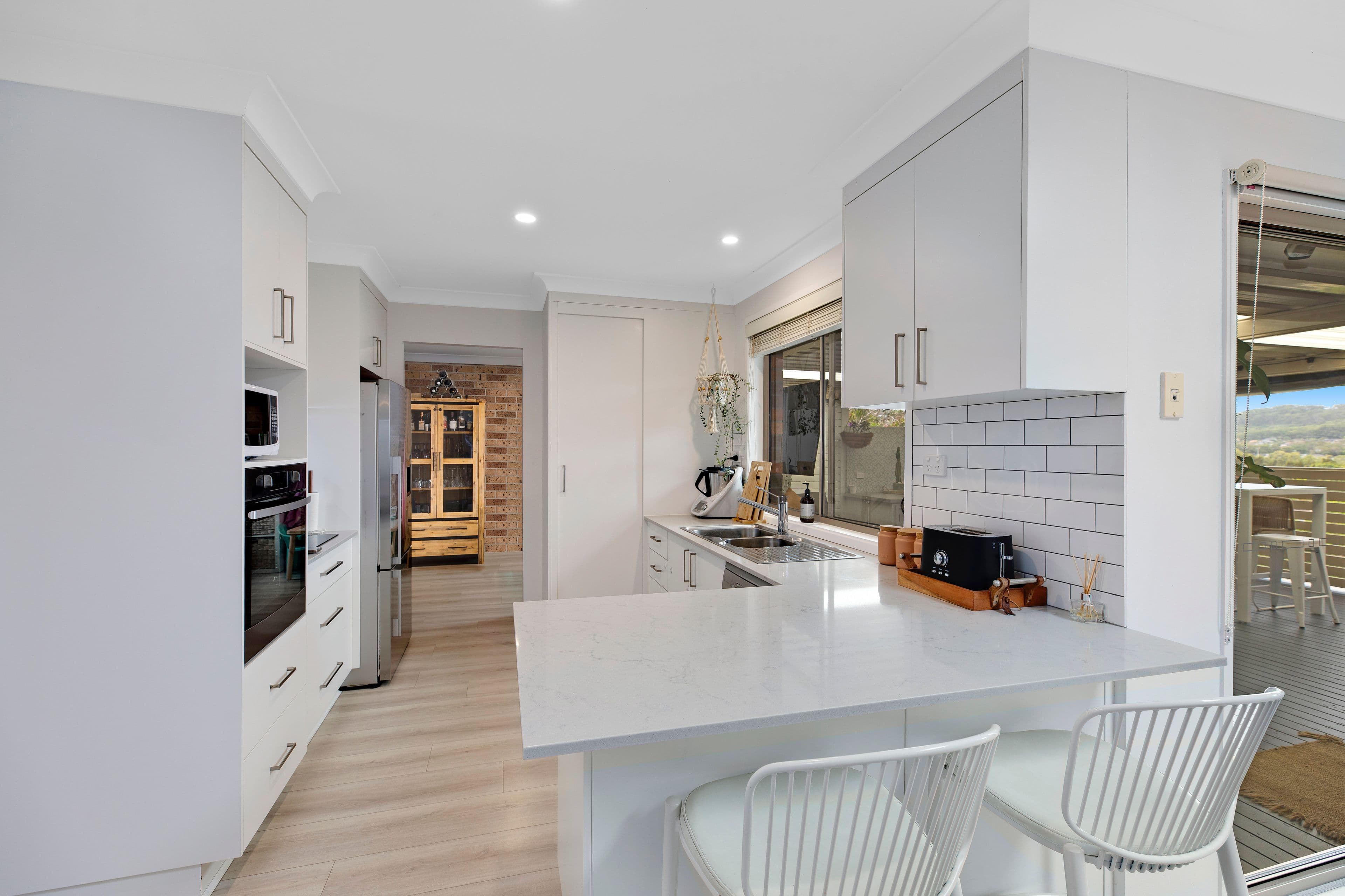 27 Valley View Road, Bateau Bay NSW 2261, Bateau Bay - Thumbnail 4