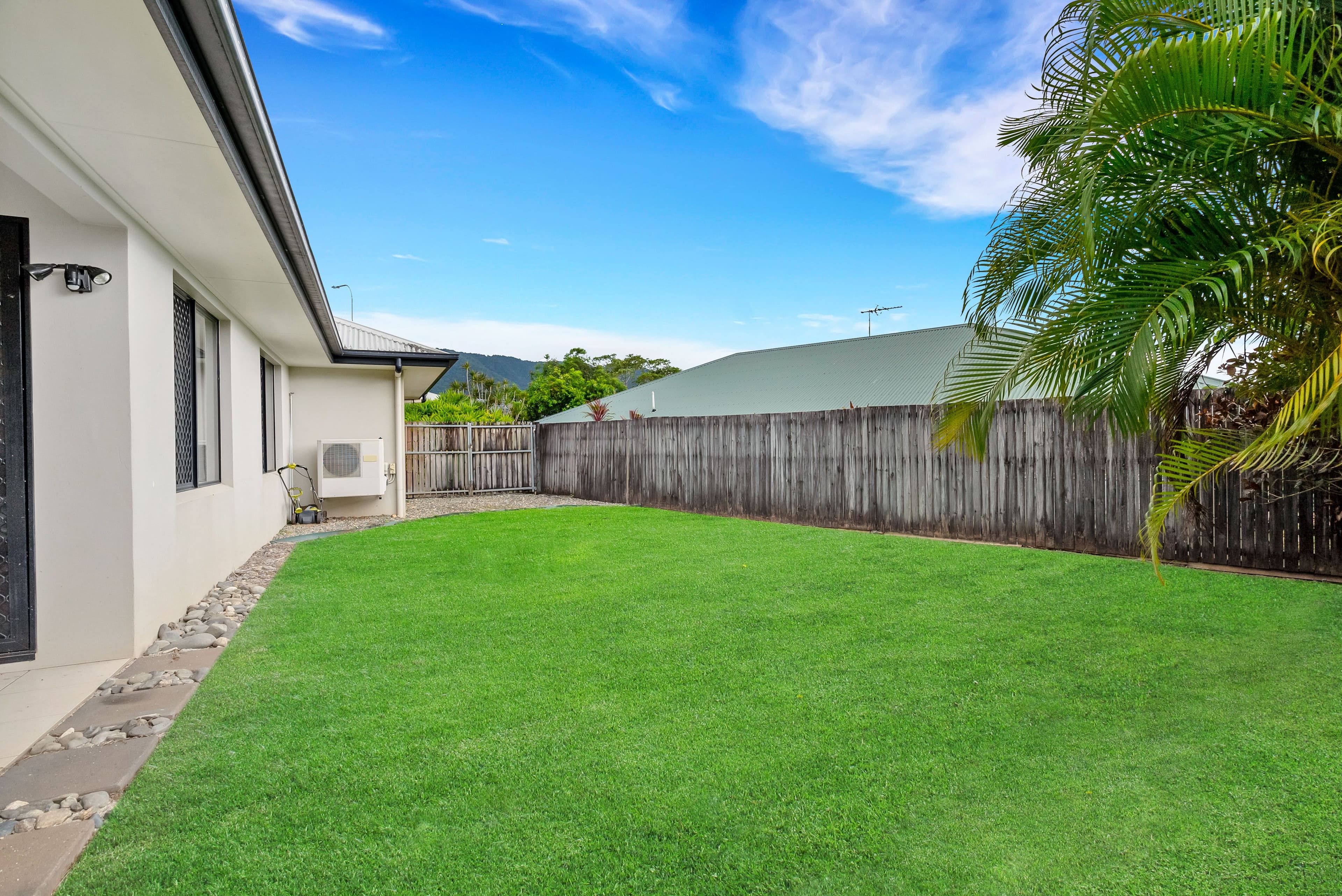 8 Sandover Close, Bentley Park QLD 4869, Bentley Park - Thumbnail 4