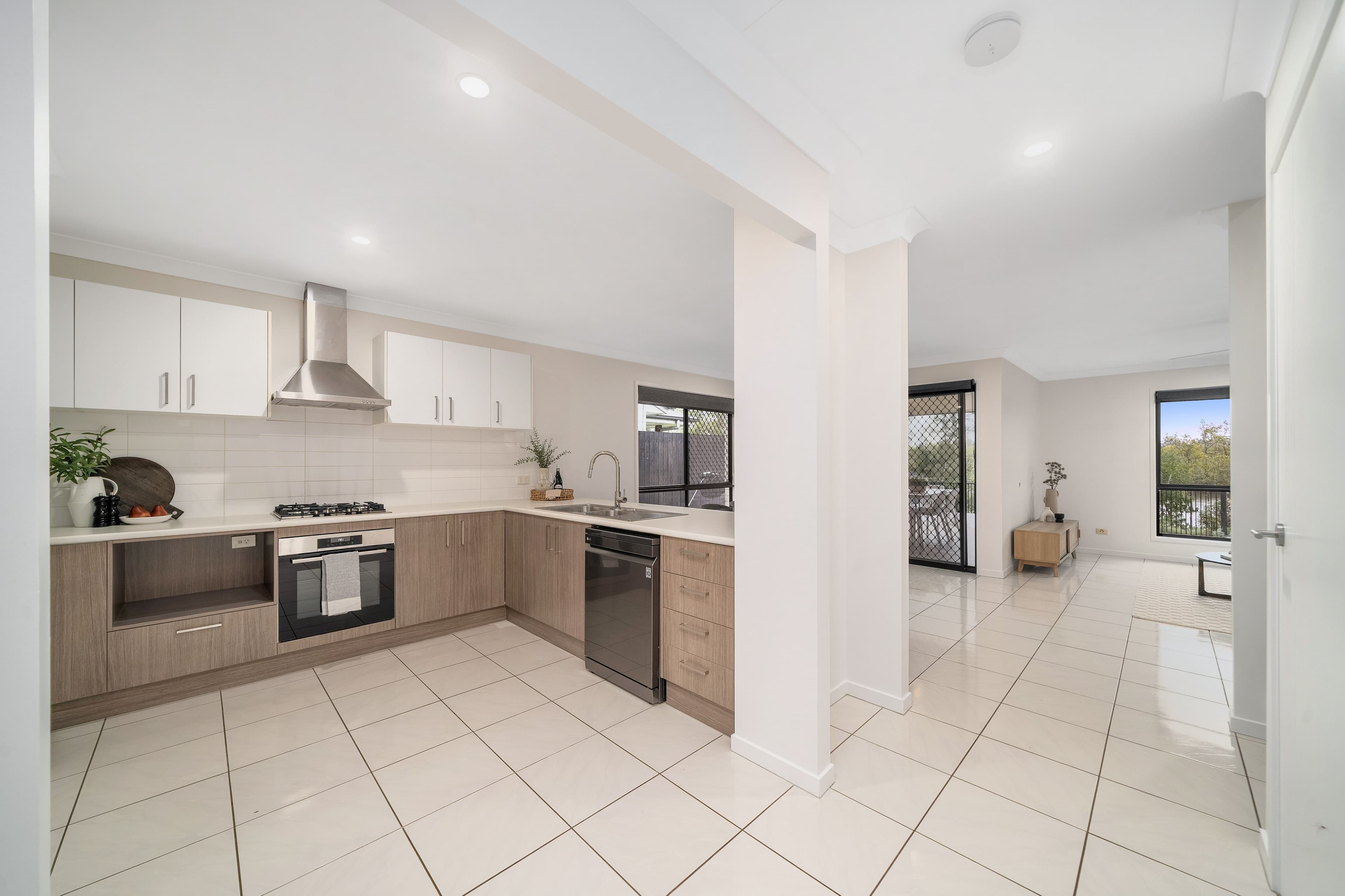 25 Nottinghill Road, Murrumba Downs QLD 4503, Murrumba Downs - Thumbnail 2