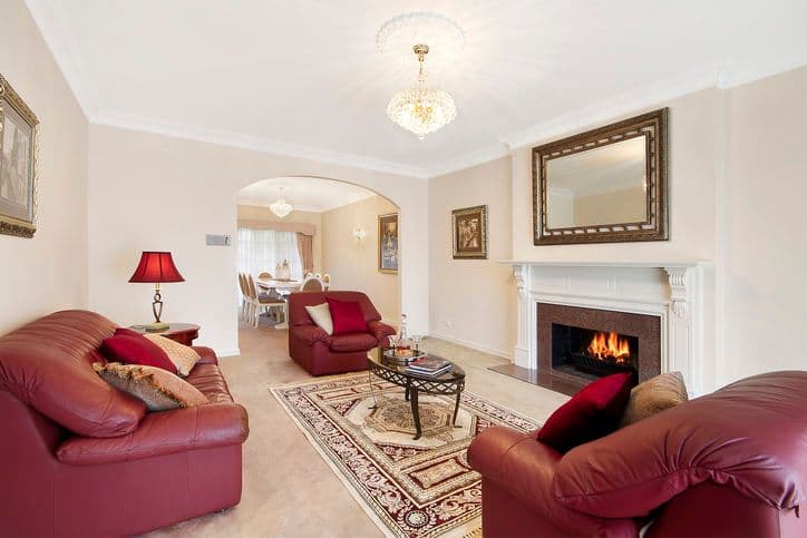 8 Abbott Street, BALWYN NORTH VIC 3104, Balwyn North - Thumbnail 2