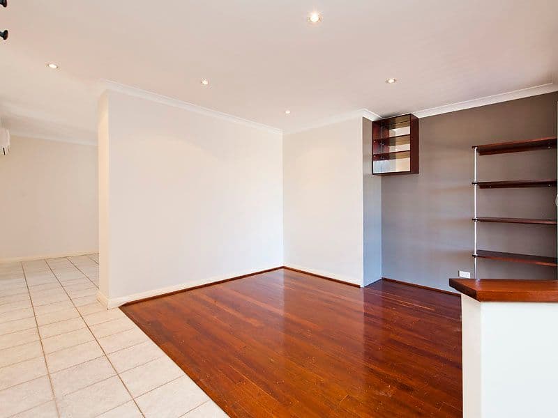 5 Nevis Court, CAVERSHAM WA 6055, Caversham - Thumbnail 2