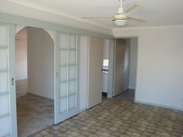 10 Saltpetre Close, Eagle Vale, NSW, 2558, Eagle Vale - Thumbnail 3