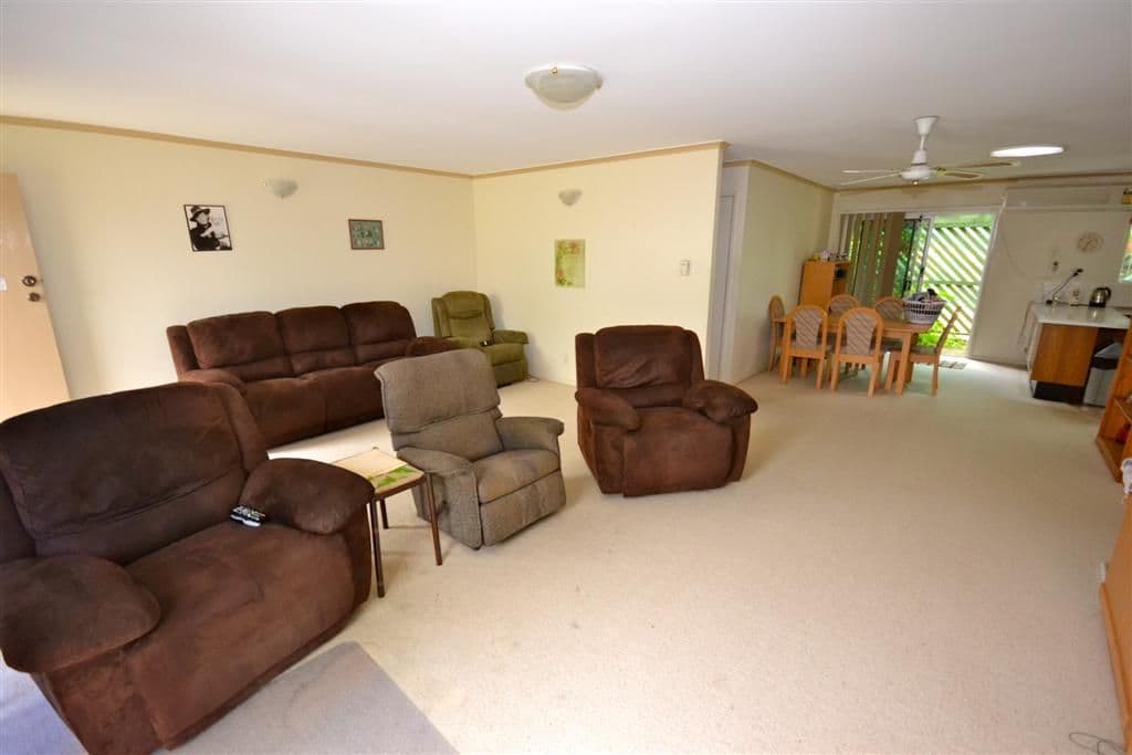 96 Valantine Road, BIRKDALE QLD 4159, Birkdale - Thumbnail 2