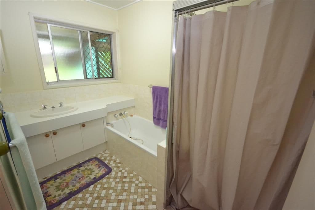 96 Valantine Road, BIRKDALE QLD 4159, Birkdale - Thumbnail 5