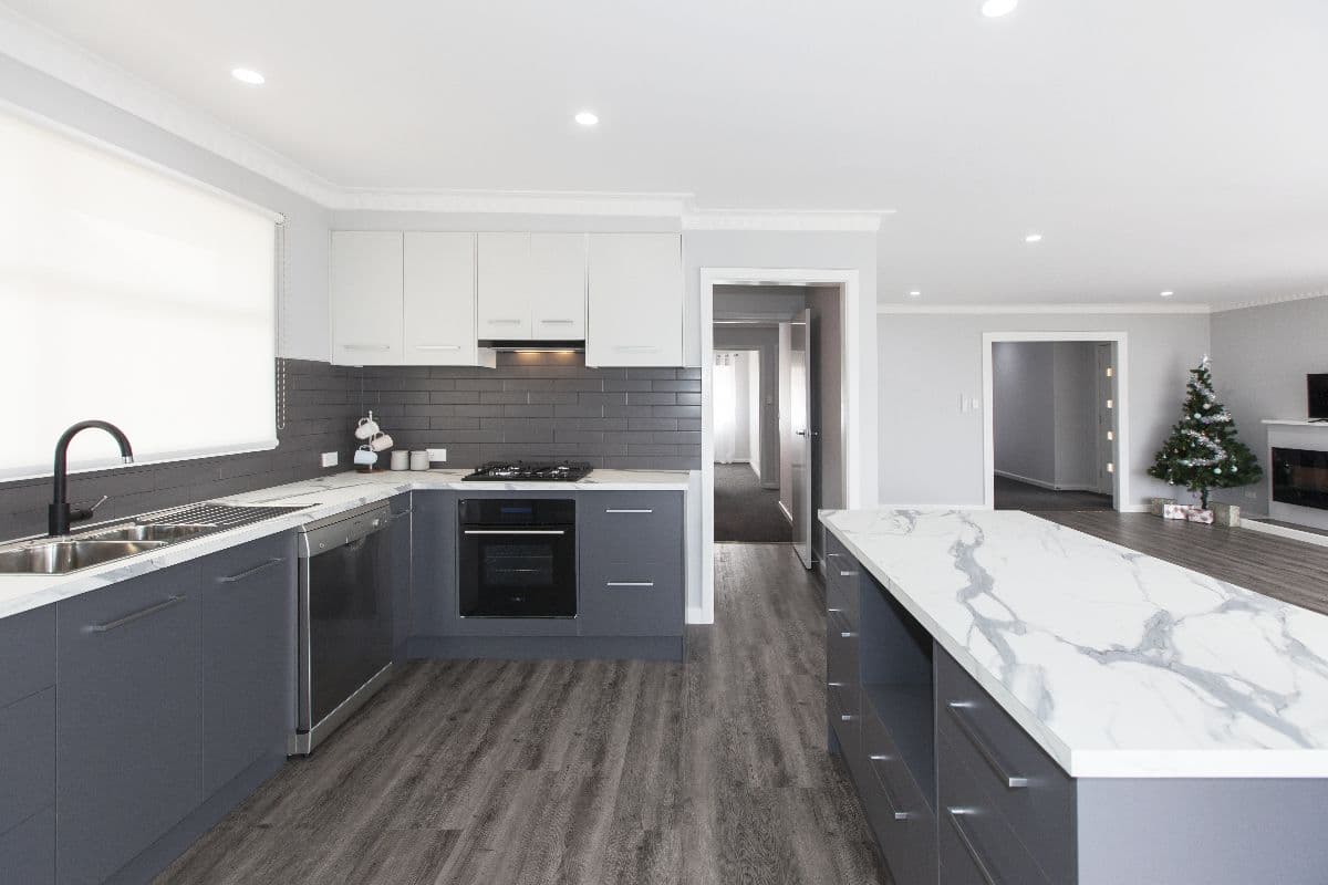 4 Lowe Street, Ararat VIC 3377, Ararat - Thumbnail 2