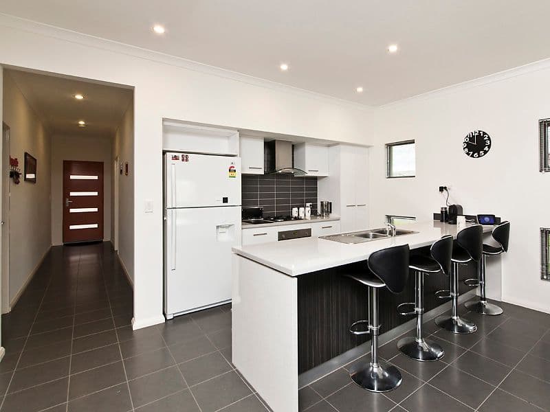 33 Kootingal Bend, Baldivis WA 6171, Baldivis - Thumbnail 2