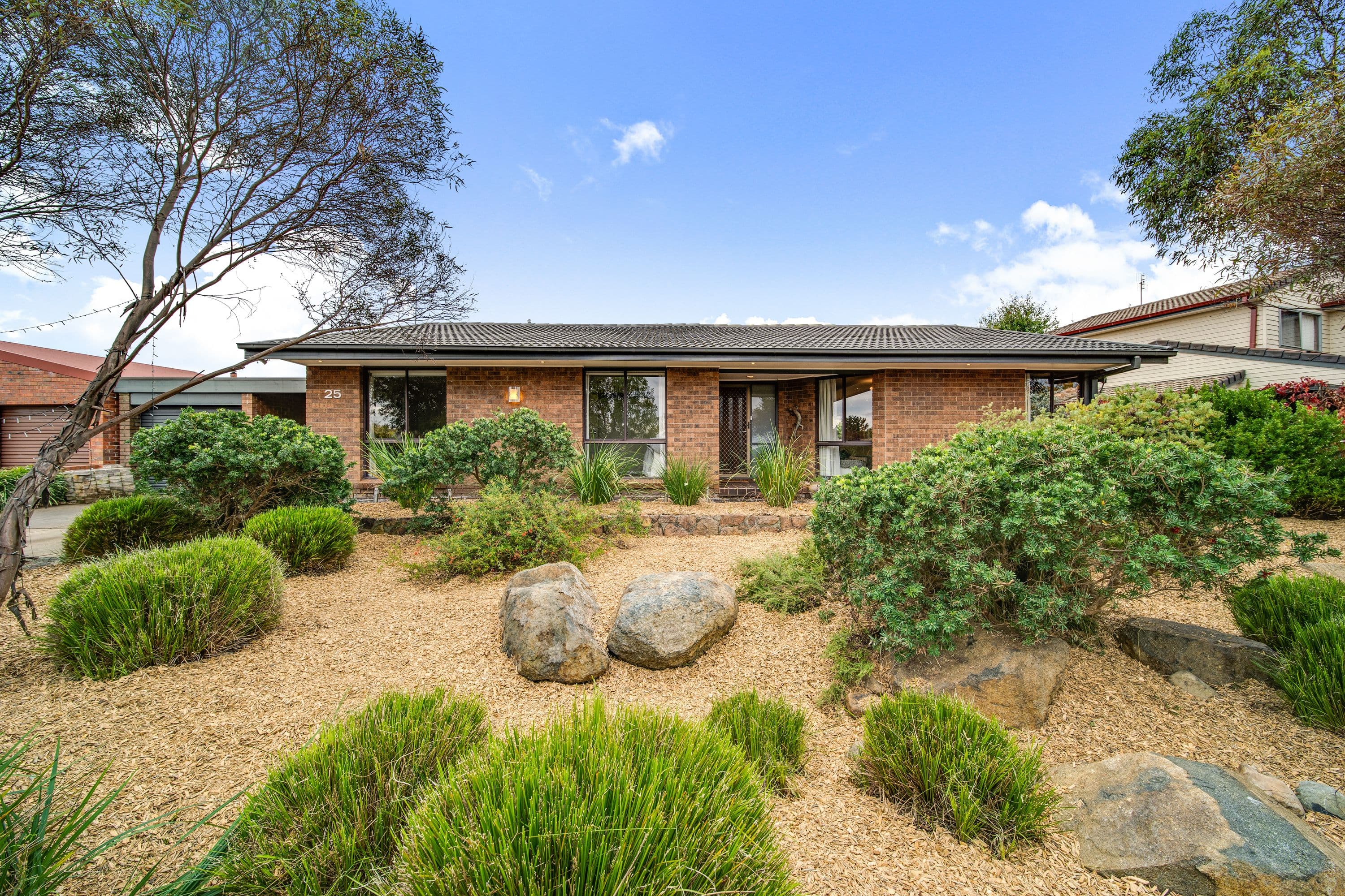 25 Dash Crescent, Fadden ACT 2904, Fadden - Image 1