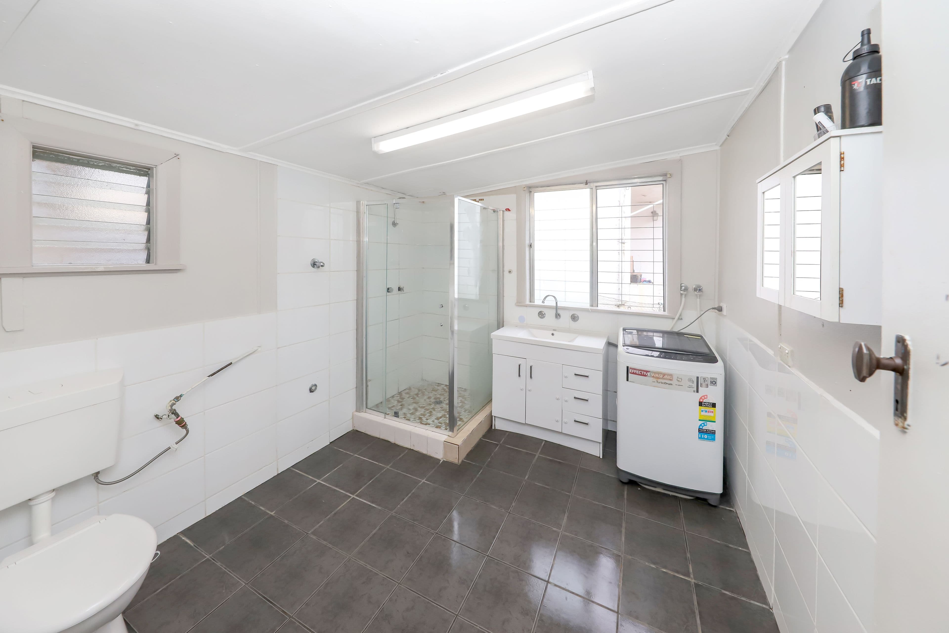 92 Pioneer Street, Batlow NSW 2730, Batlow - Thumbnail 4
