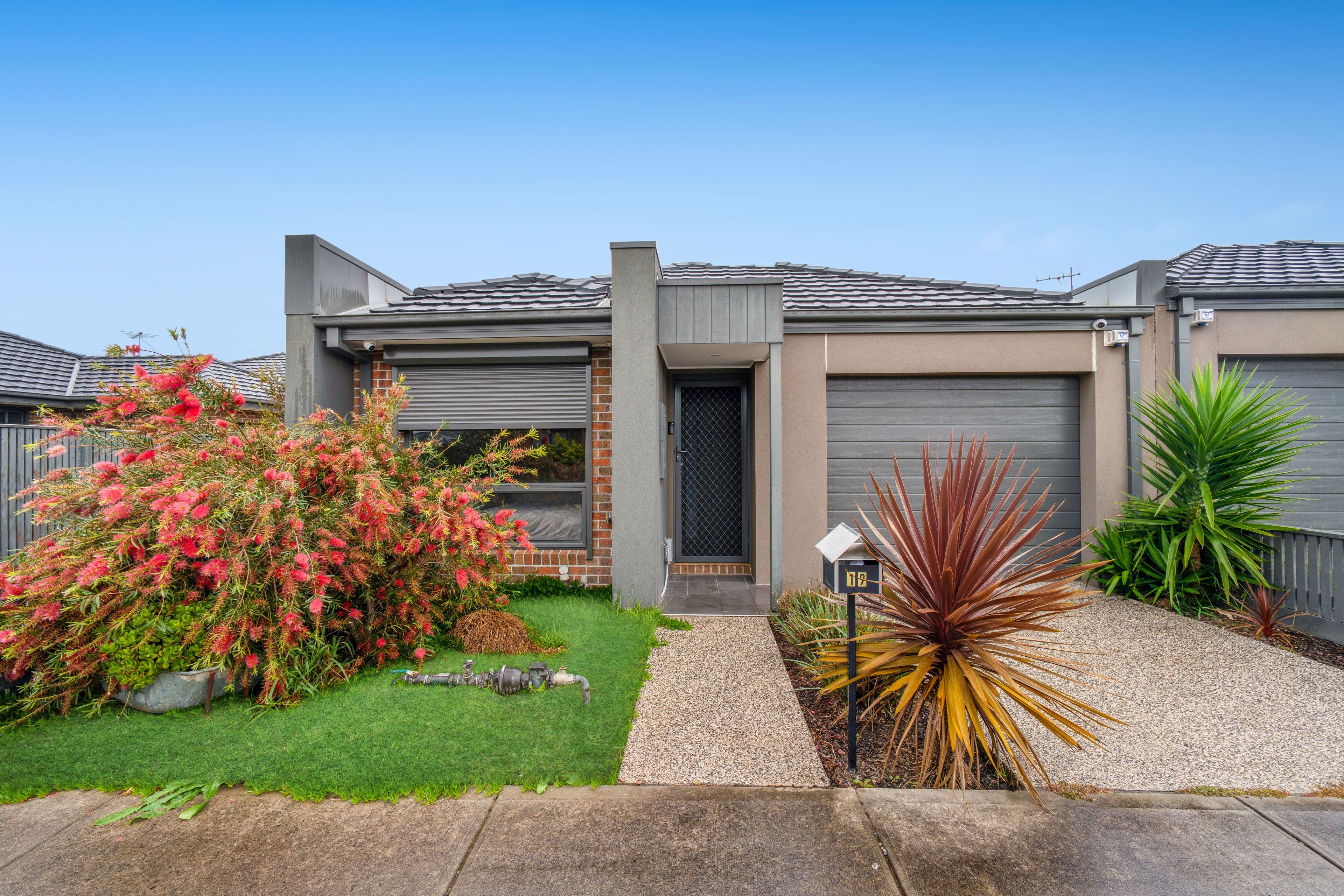 19 Draper Crescent, Epping VIC 3076, Epping - Image 1