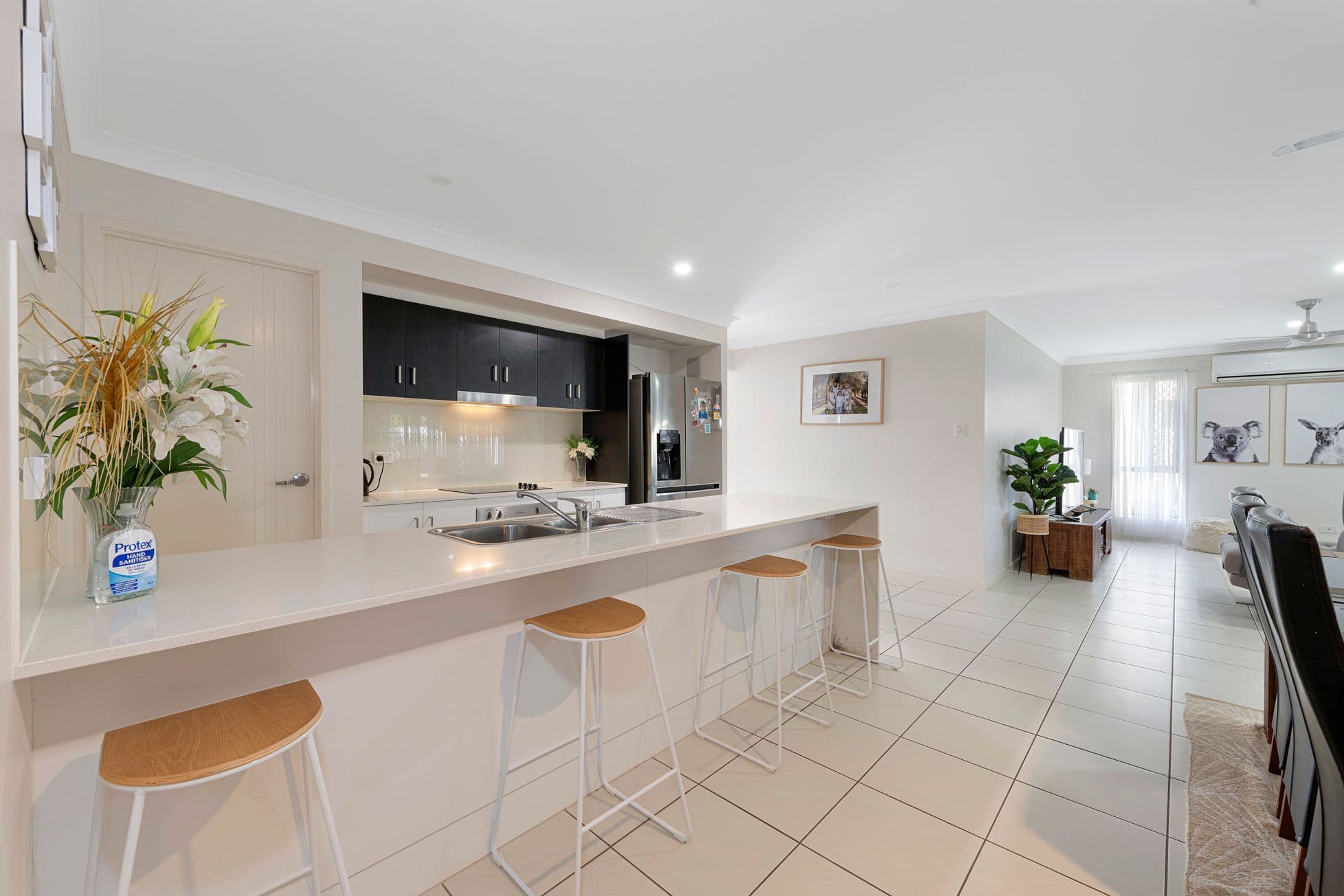47 Bisdee Street, Coral Cove QLD 4670, Coral Cove - Thumbnail 3