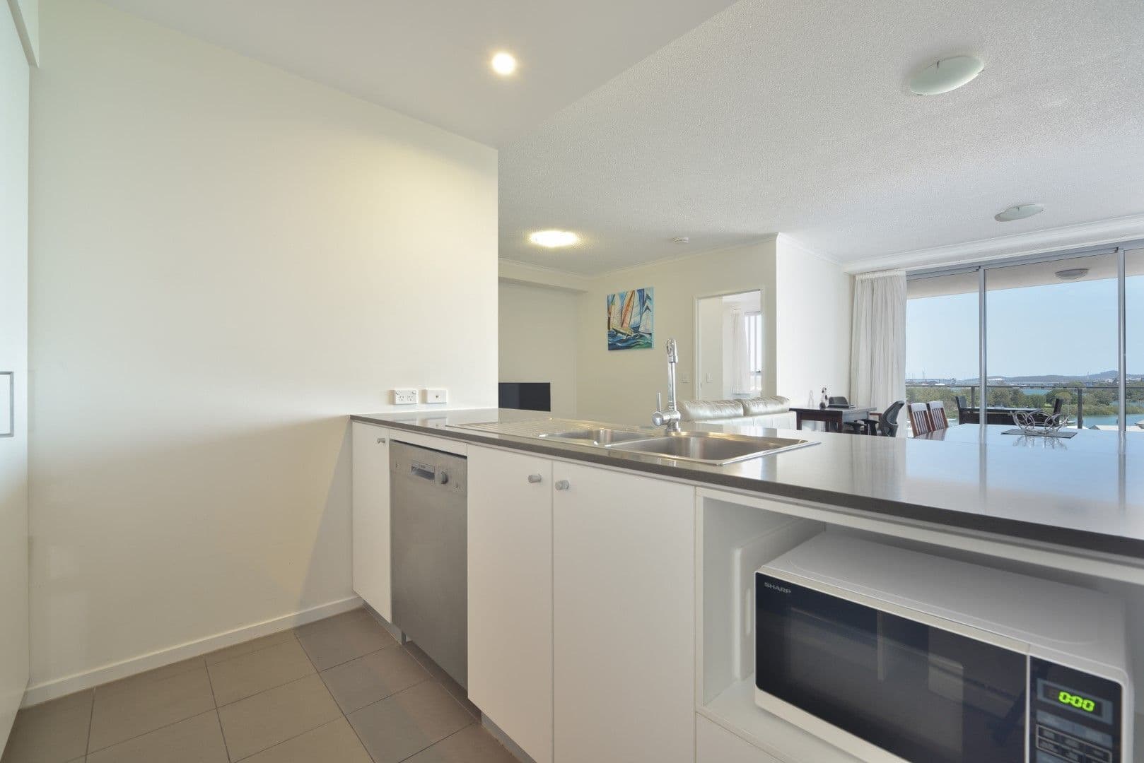 30 Goondoon Street, Gladstone Central QLD 4680, Gladstone Central - Thumbnail 6