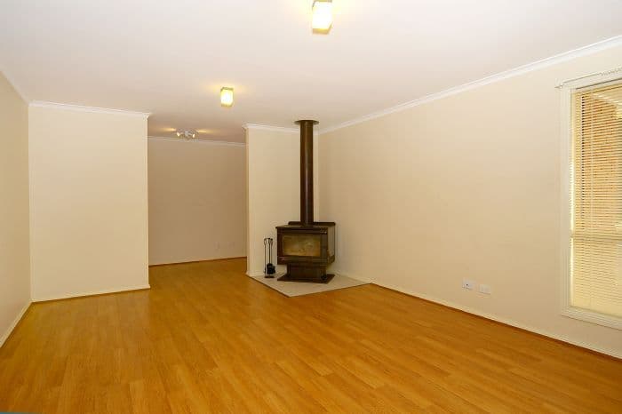 98 Charlton Road, BANNOCKBURN VIC 3331, Bannockburn - Thumbnail 4