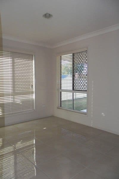 6 Allom, Pittsworth QLD 4356, Pittsworth - Thumbnail 5