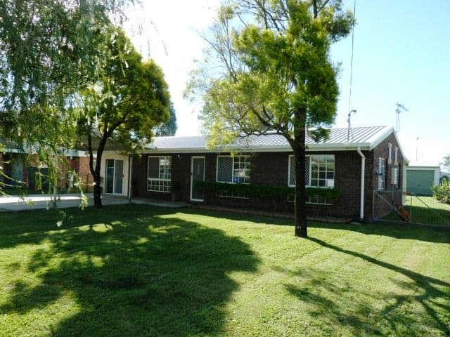 10 Youngs Lane, WALKERSTON QLD 4751, Walkerston - Image 1