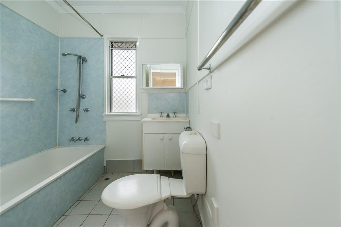 23 Swayne Street, CARINA HEIGHTS QLD 4152, Carina Heights - Thumbnail 7