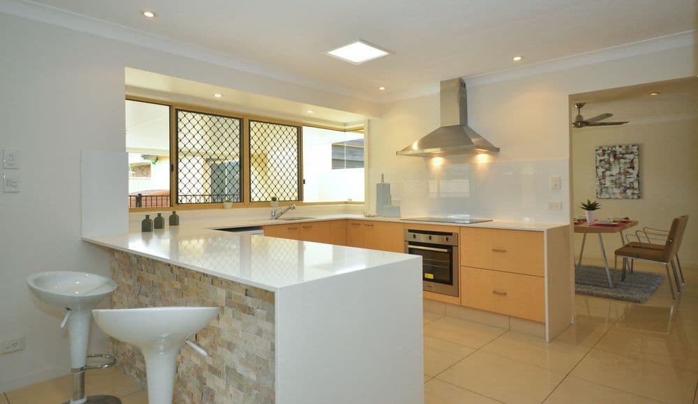 19 Tattler Way, BURLEIGH WATERS QLD 4220, Burleigh Waters - Thumbnail 2